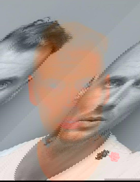 Lee Kneller – profile image