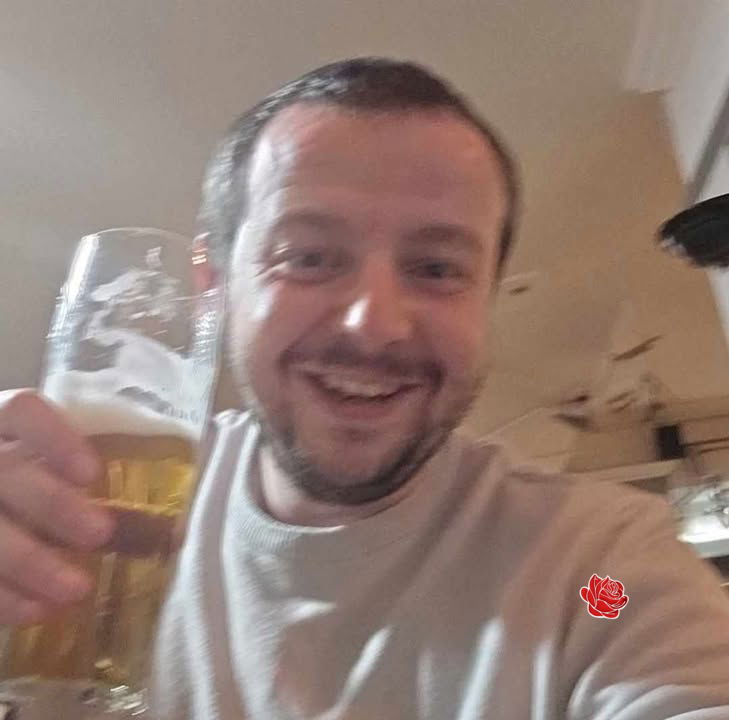 Gary Pearce – profile image