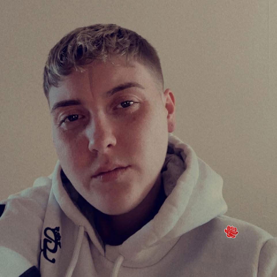 Levi grey/thornhill – profile image