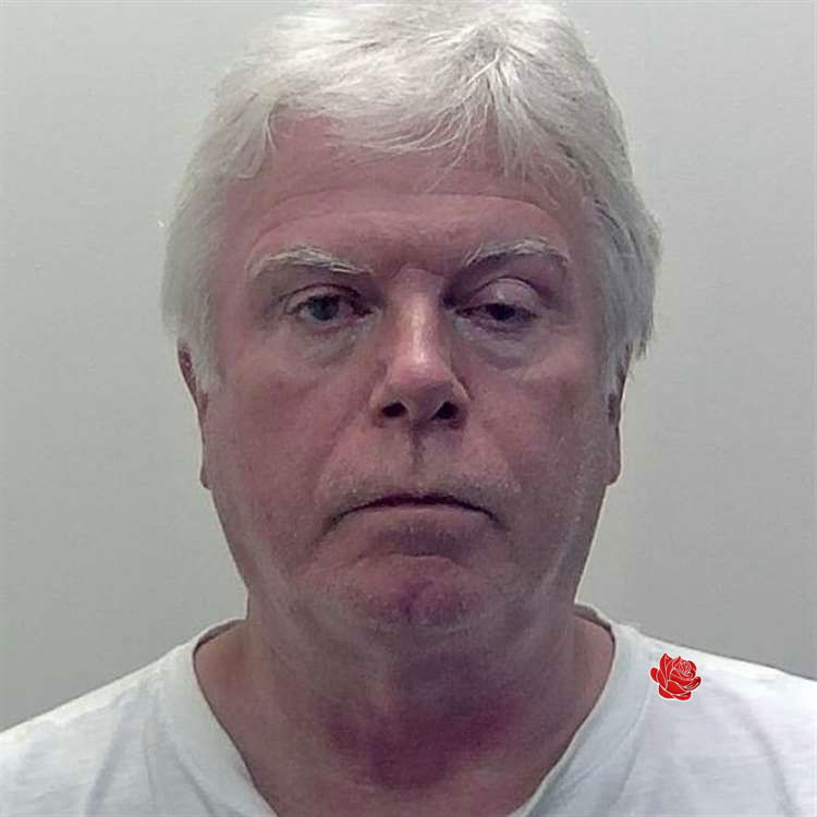 Russell Mills – profile image